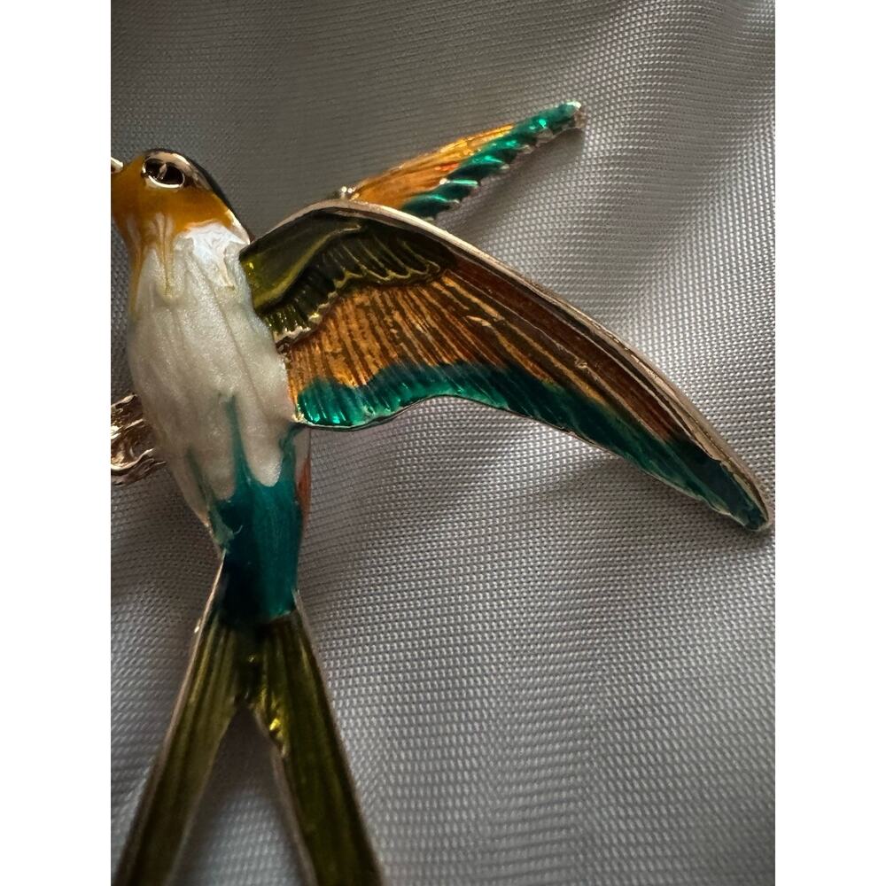 Flying Swallow Bird Brooch Gold Tone Multicolor Enamel Animal Jewelry Pin NEW - Picture 3 of 7